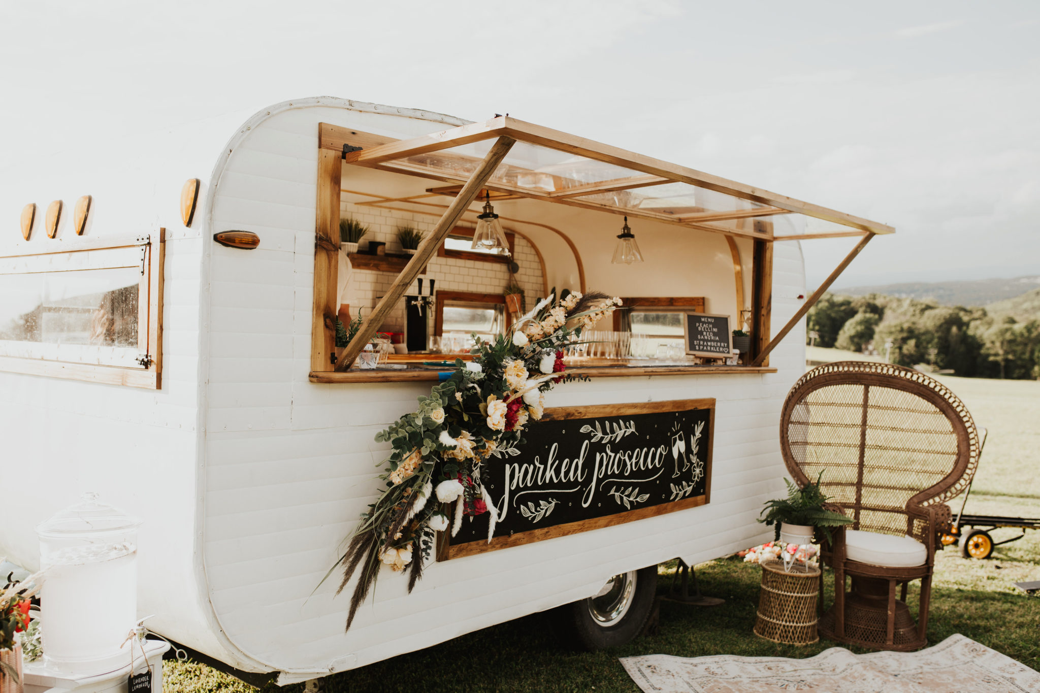 Mobile Wine Bar - By Alexa Carrington - Women On Topp