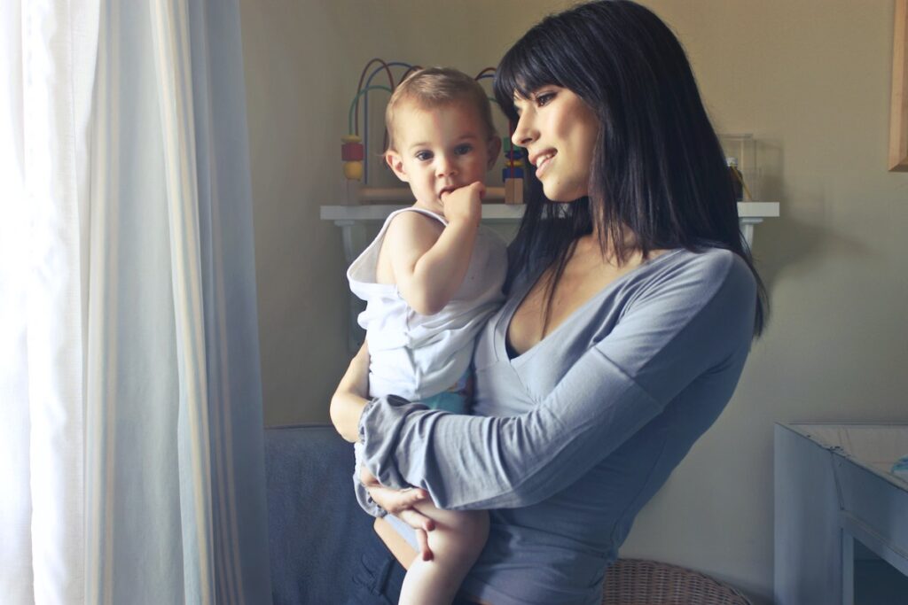 Tips for Moms Going Back to Work After a Baby - Women On Topp - Womenontopp.com -